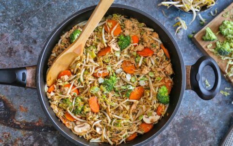 Chop suey au tofu et aux légumes du moment