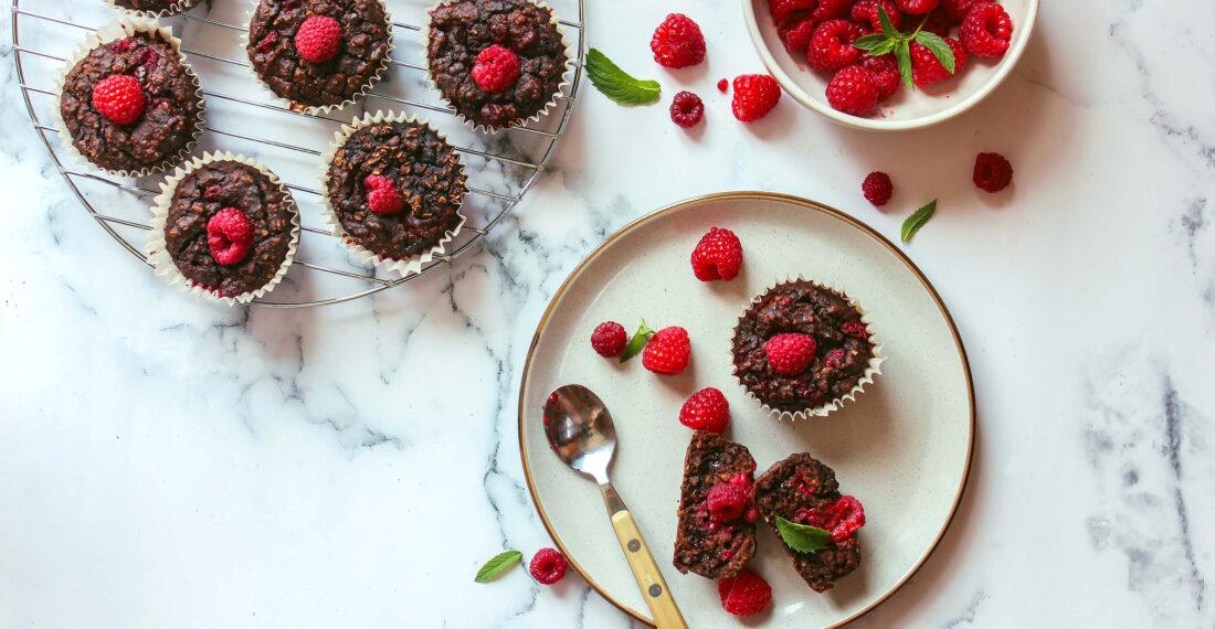 Muffins aux lentilles, chocolat et framboises