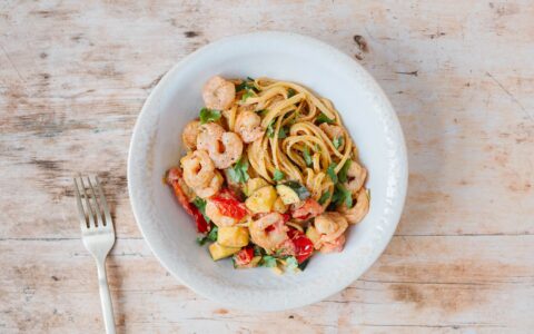 Linguine aux crevettes, chili, lime, coriandre