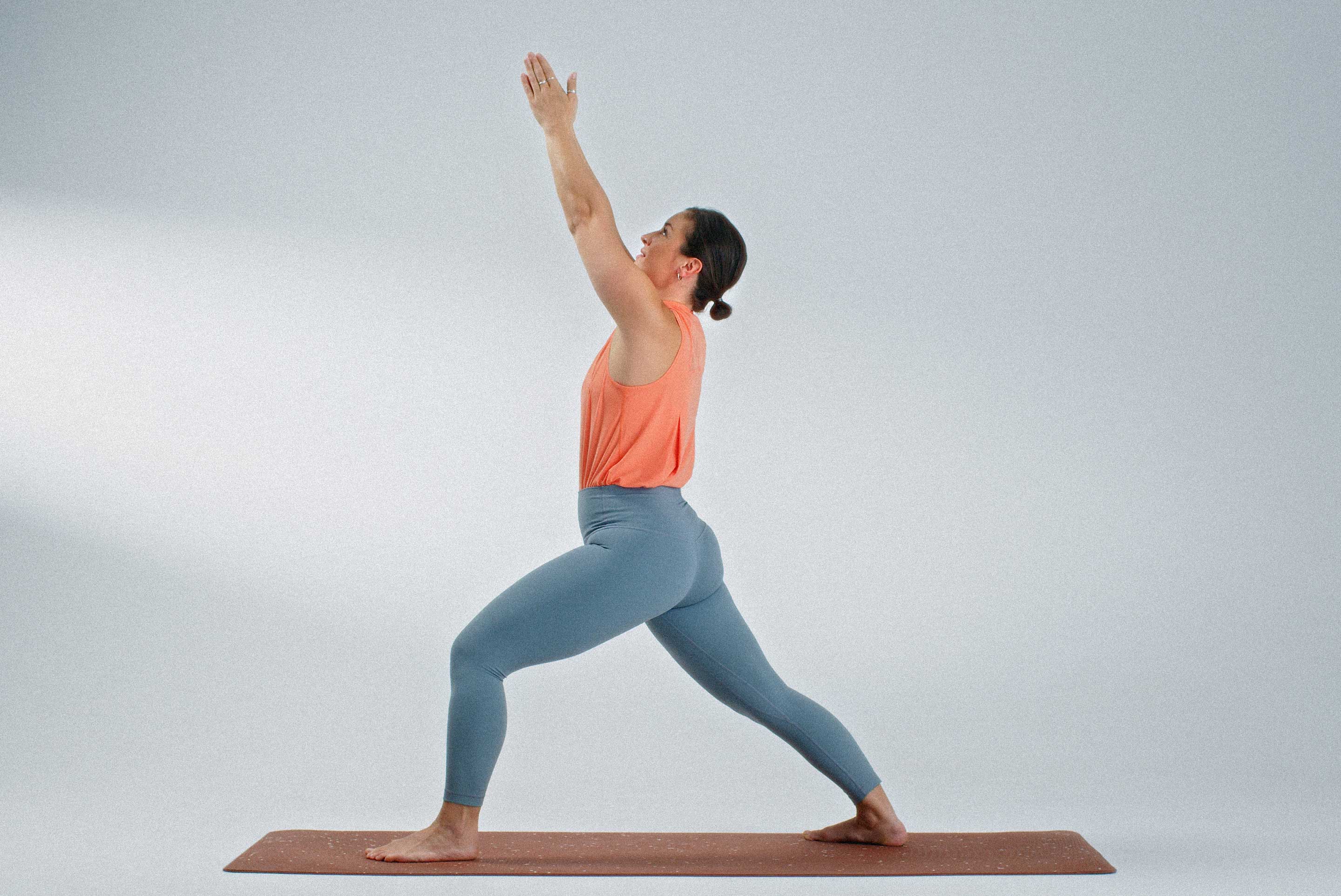 femme en pose de yoga