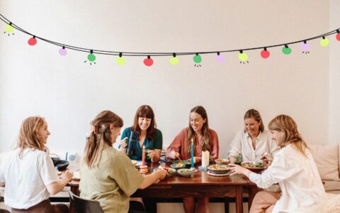 groupe autour d'un repas