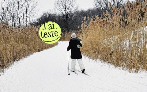 une personne en ski de fond