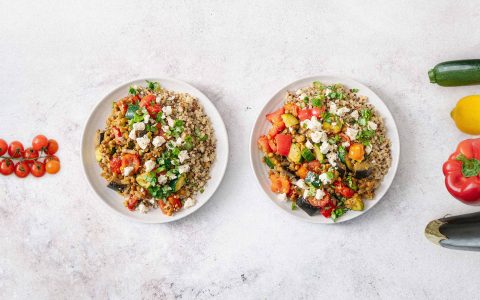 deux assiettes de ratatouille aux lentilles